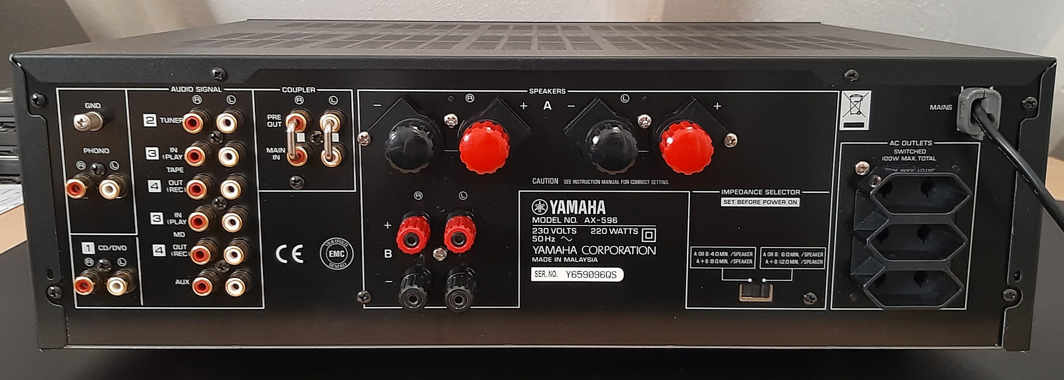 Yamaha AX 596 back.jpg