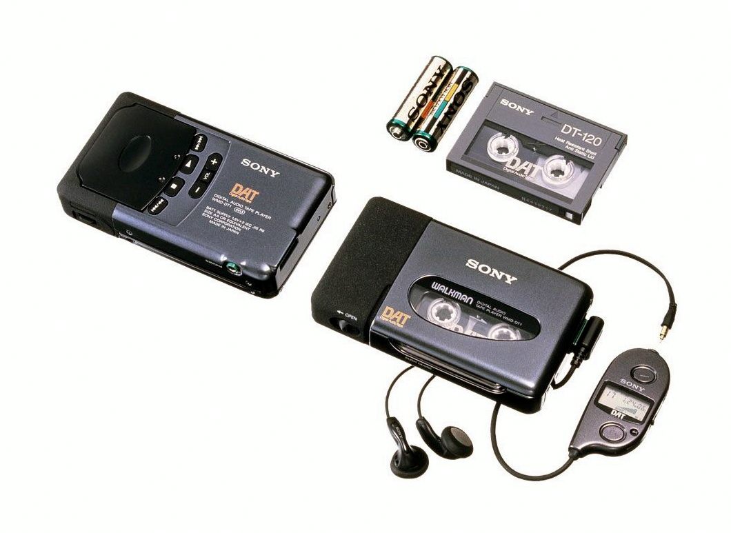 Sony WMD-DT 1-1993.jpg