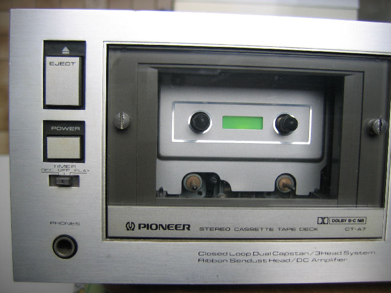 Detailed view of cassette compartment