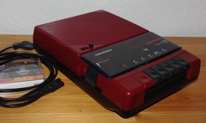 Stereo cassette recorder Grundig CR 110