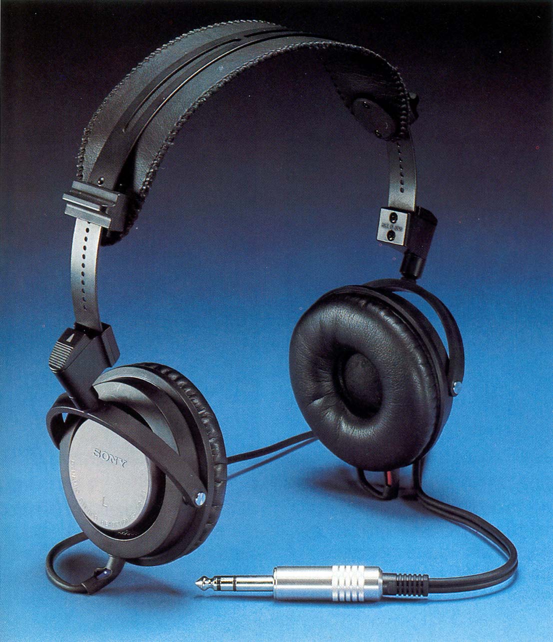 Sony DR-Z 6-Prospekt-1981.jpg