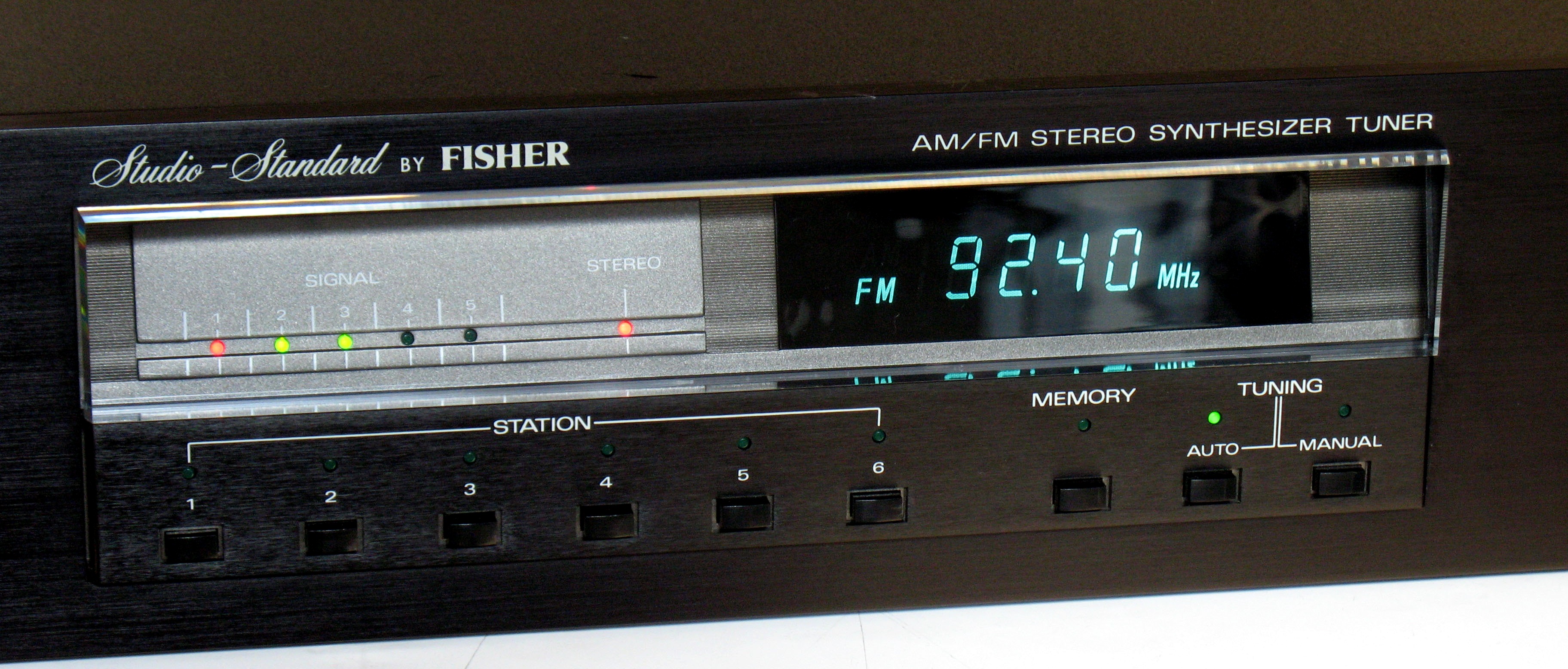 Fisher FM-2421-1.jpg