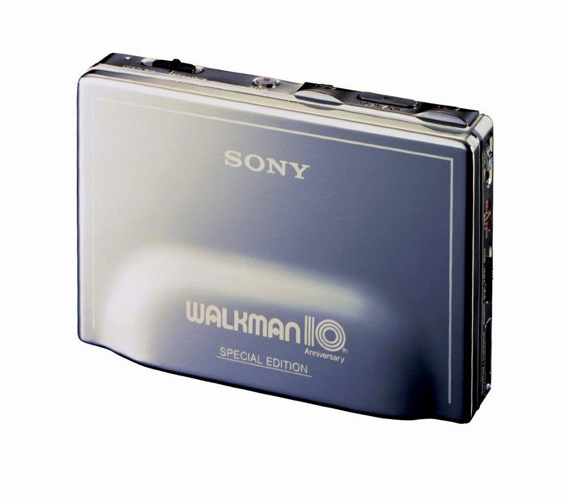 Sony WM-701 S-1989.jpg