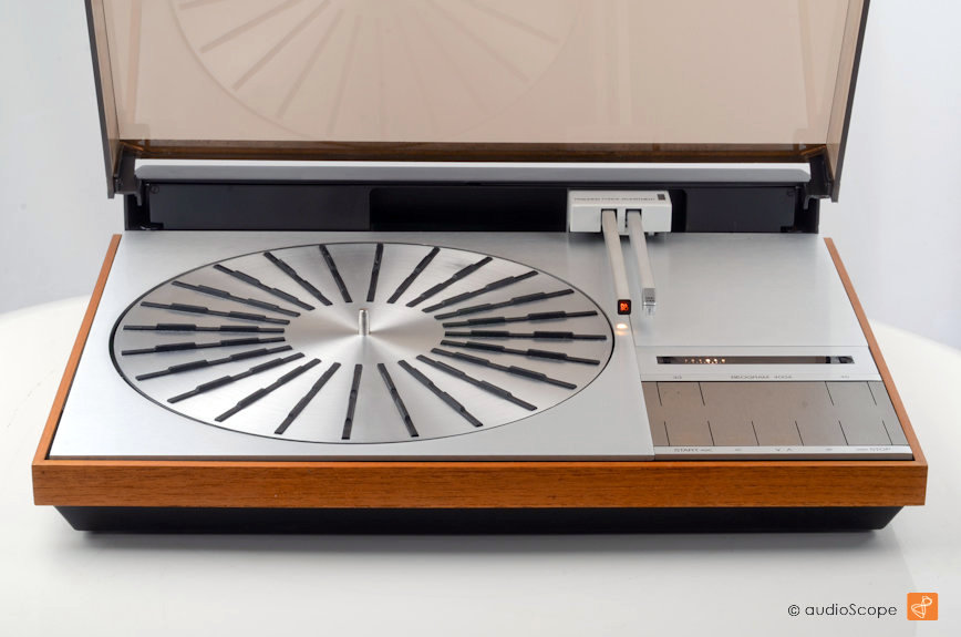 Bang & Olufsen Beogram 4004 | hifi-wiki.com