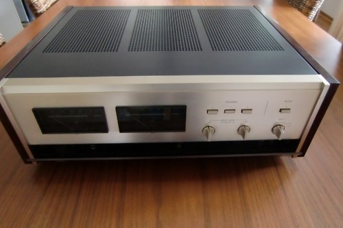 Accuphase P-300V.jpg