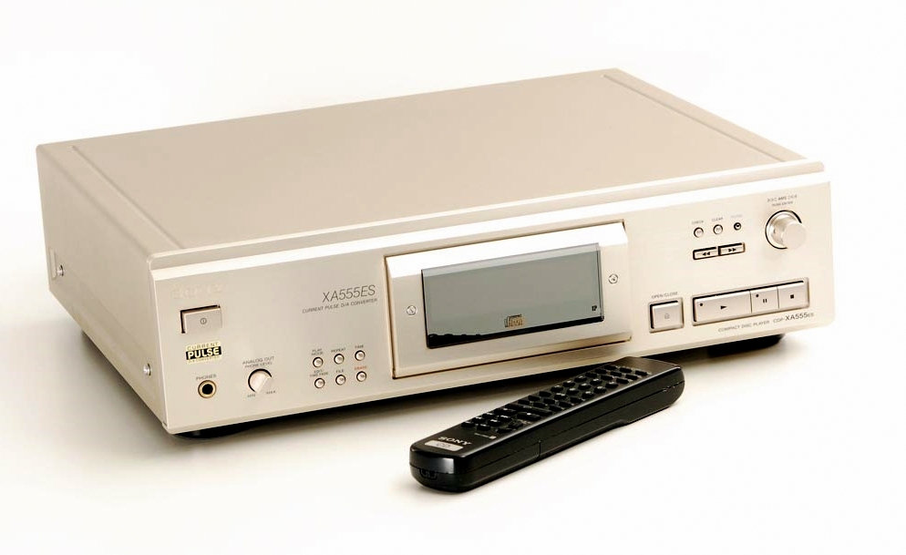 Sony CDP-XA 555 ES-2001.jpg