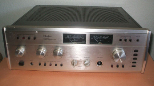 ACCUPHASE E-303X.jpg