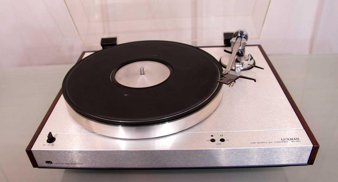 Luxman PD-370-1.jpg