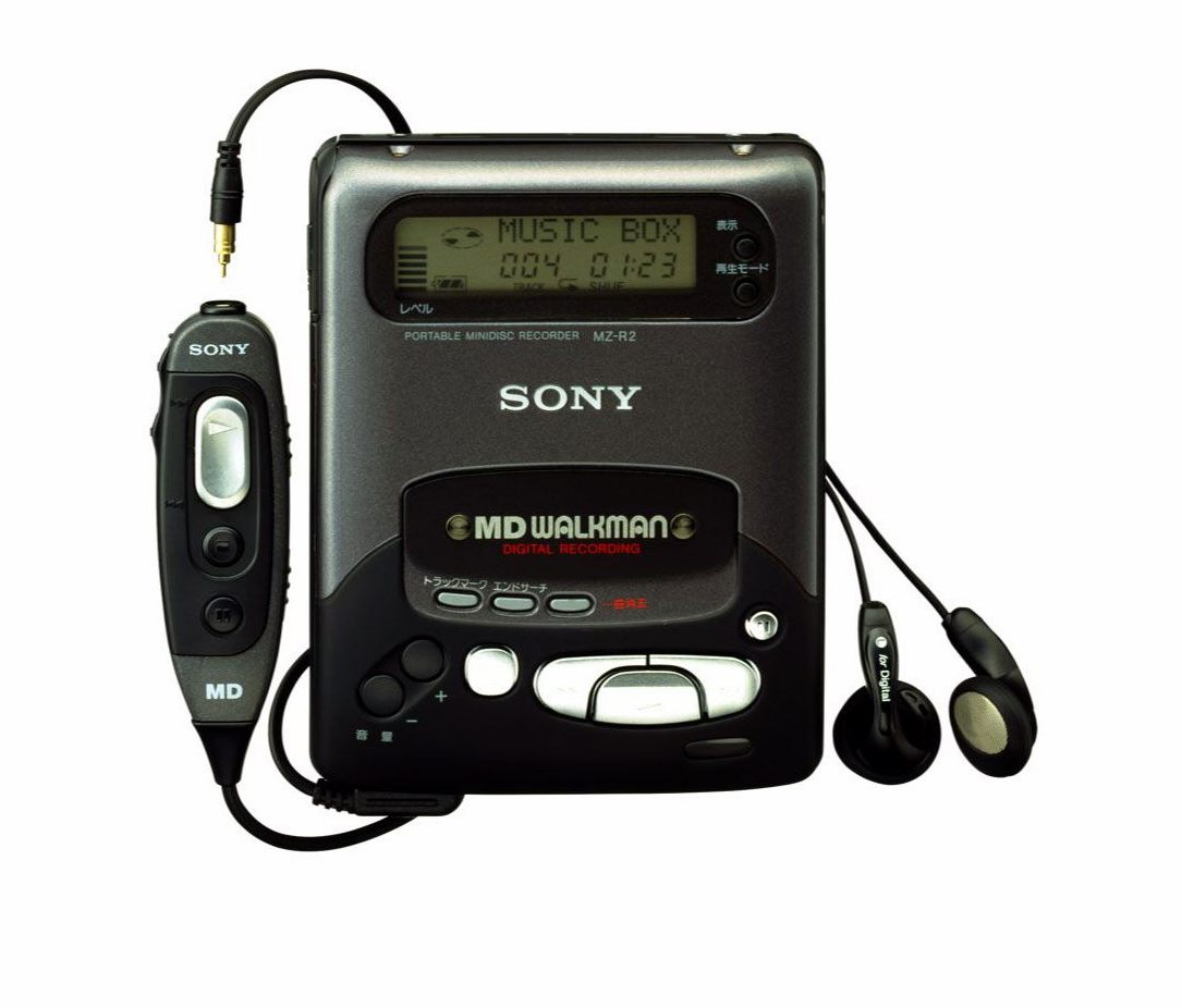 Sony MZ-R 2-1993.jpg