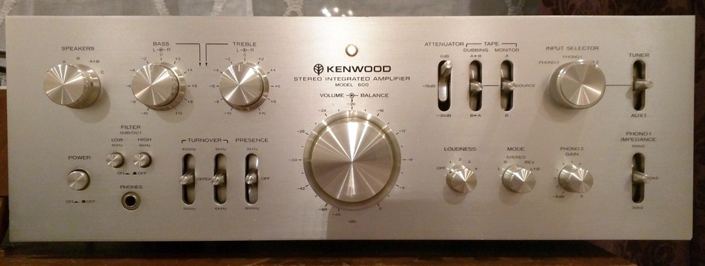 Kenwood Model 600-1.jpg
