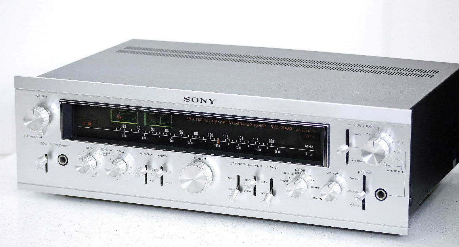 Sony STC-7000-1.jpg