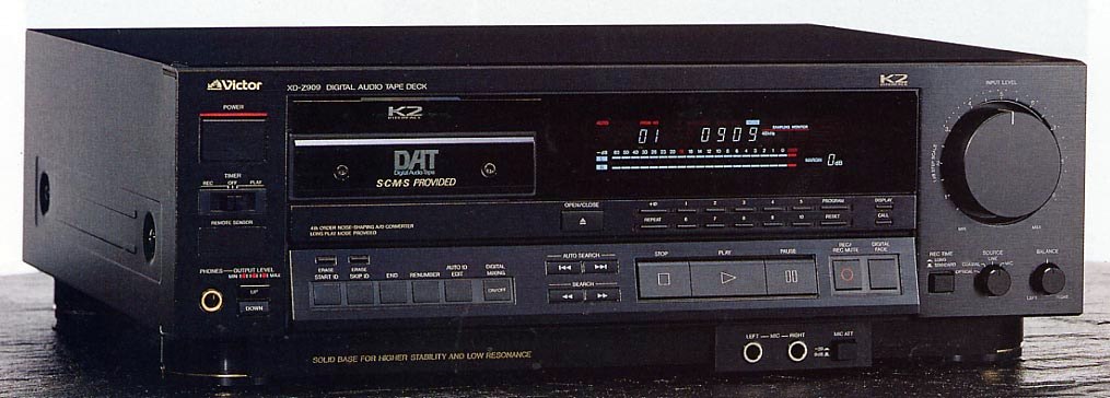 JVC XD-Z 909-1990.jpg