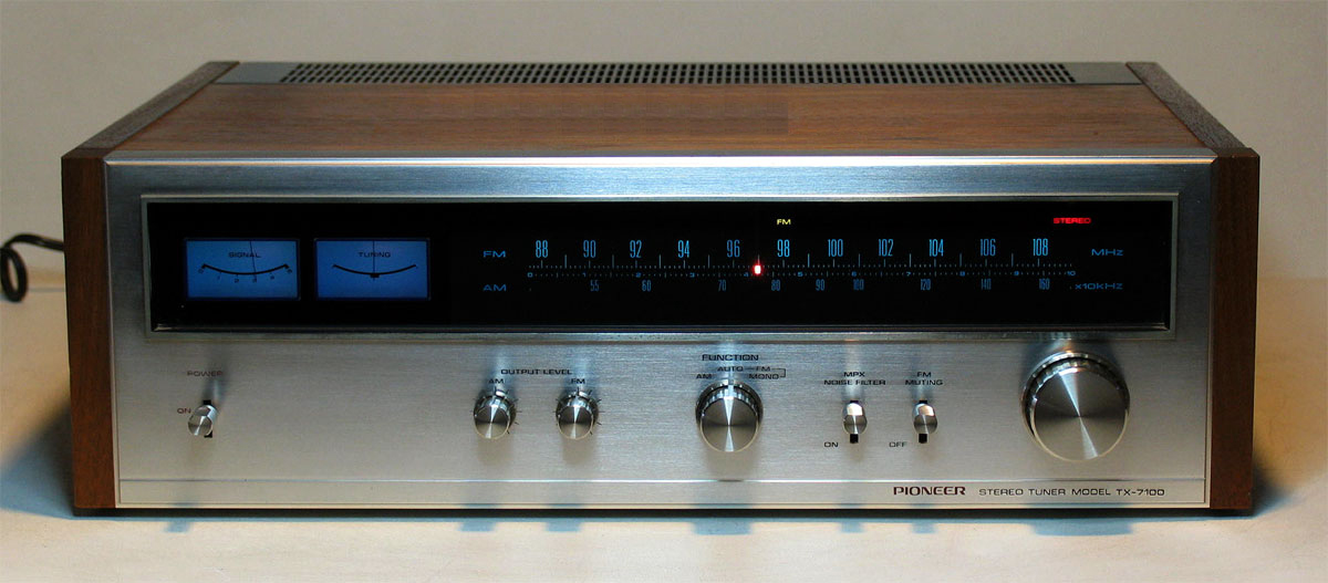 Pioneer TX-7100-1.jpg
