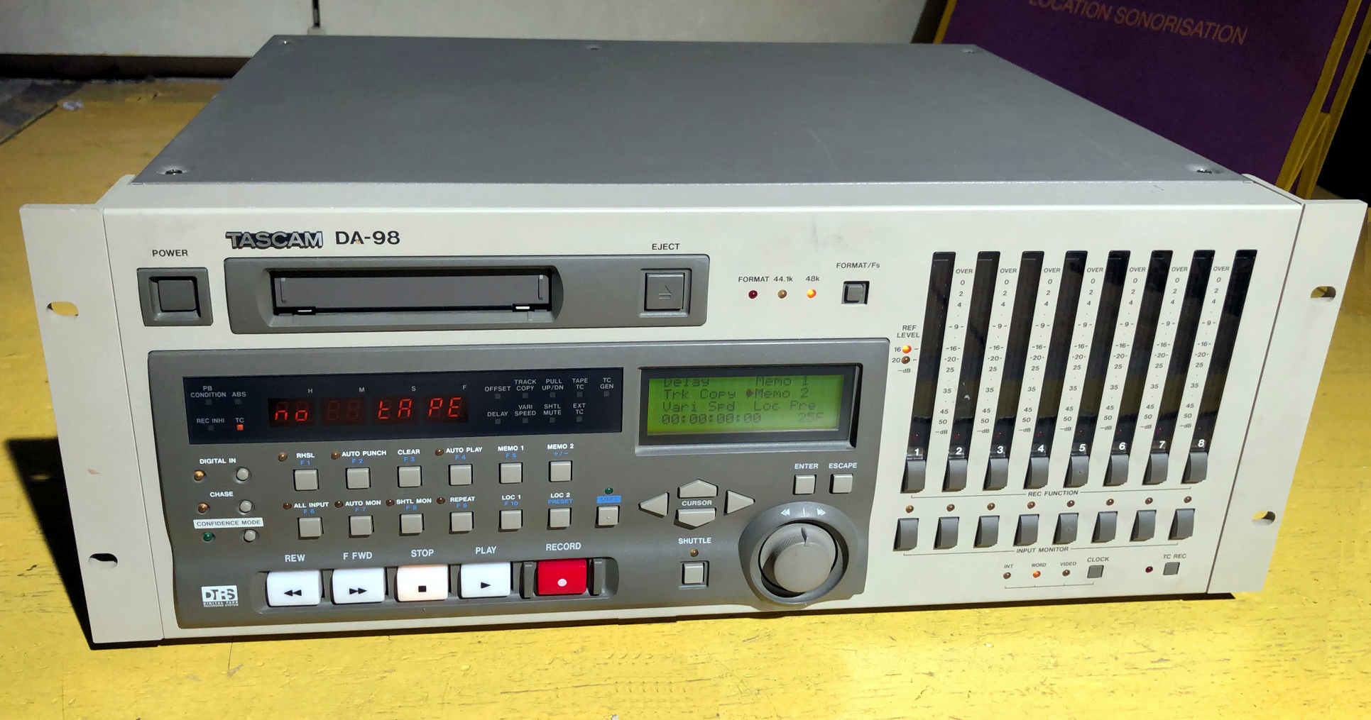 Tascam DA-98-1993.jpg