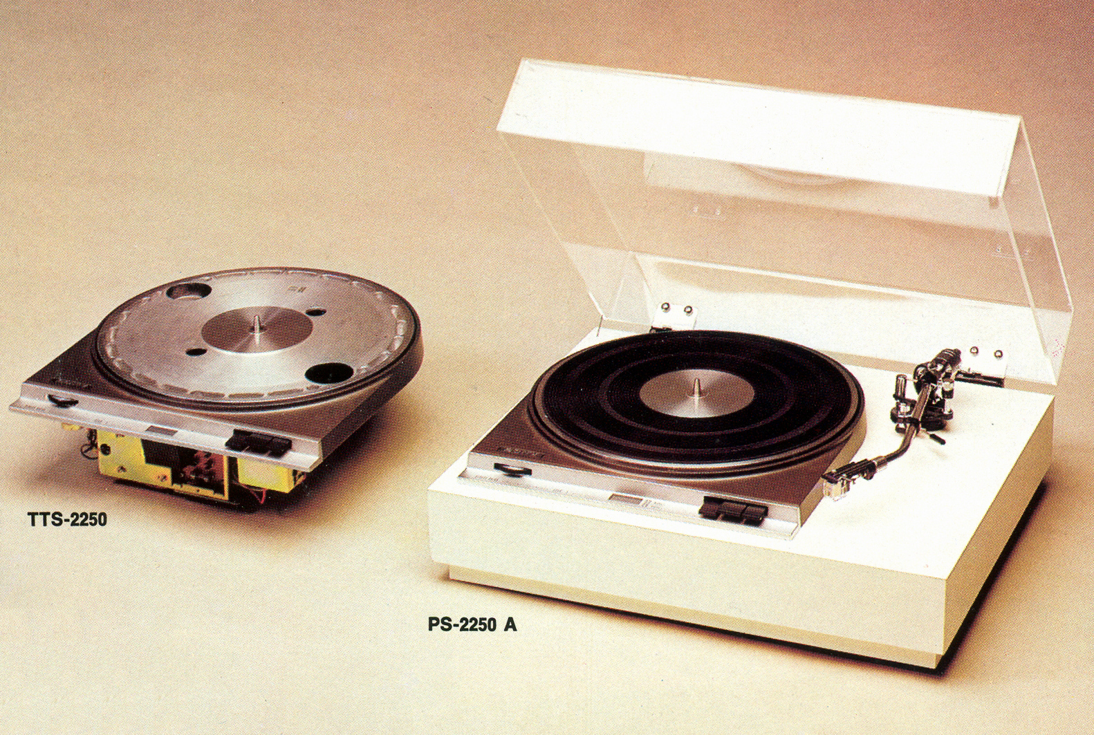 Sony PS-TTS-2250 A-Prospekt-1972.jpg