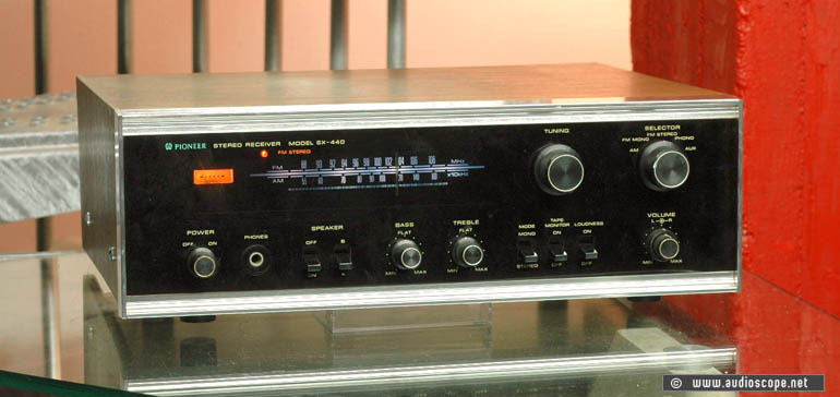 Pioneer SX-440 Front.jpg