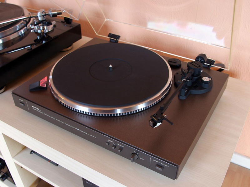 File:Rotel RP-1010.jpg