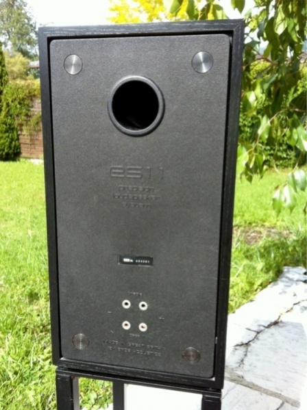 File:Epos ES 11 back.jpg