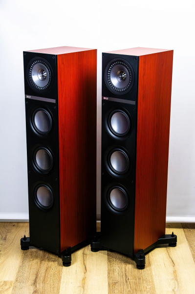 File:Kef q500 s.jpg