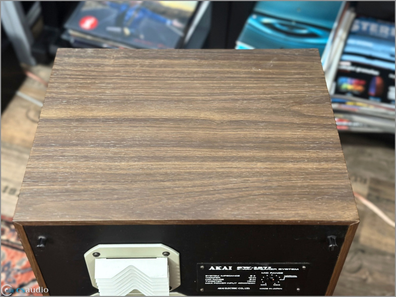 File:Akai sw137-II u.jpg