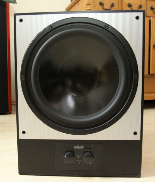 File:Nubert nuBox AW-880.jpg