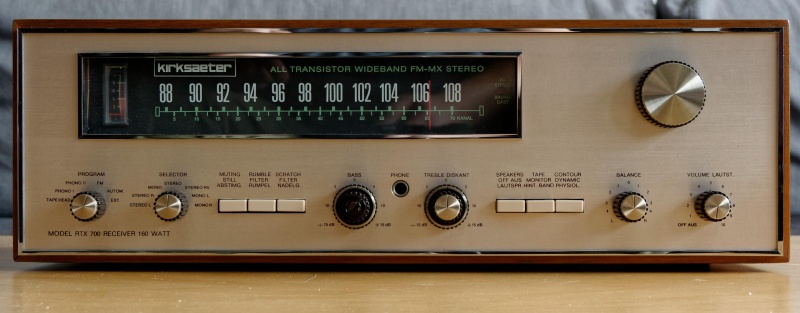 File:RTX700 Front off.JPG