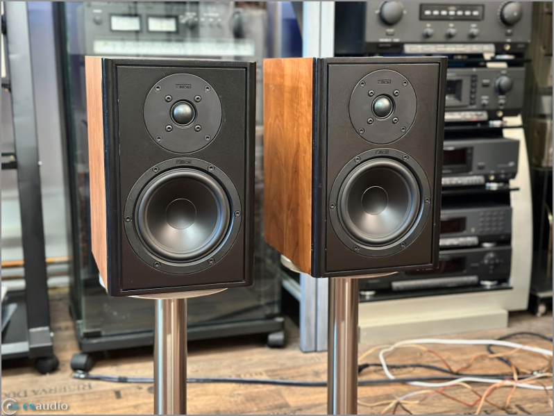 File:CANTON LE 102 f.jpg