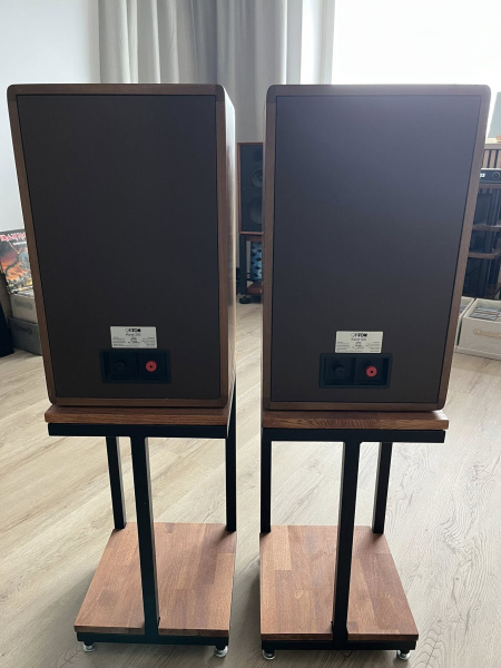 File:Canton karat 300 b.jpg