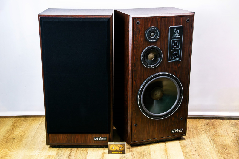 File:Infinity sm120 f2.jpg