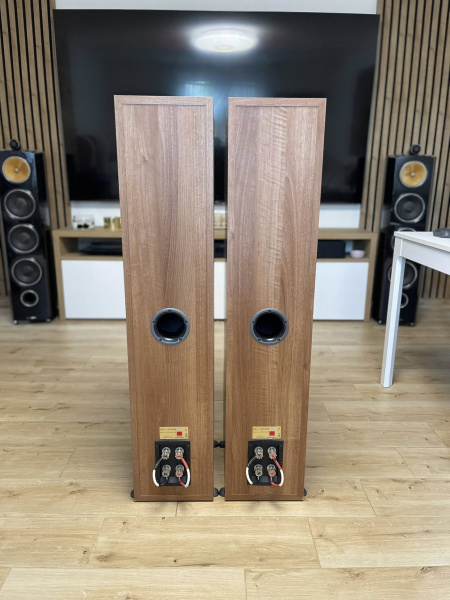 File:Dali Ikon 8 b.jpg