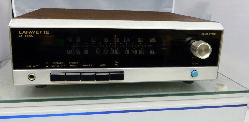 File:Lafayette LT-725-1.jpg