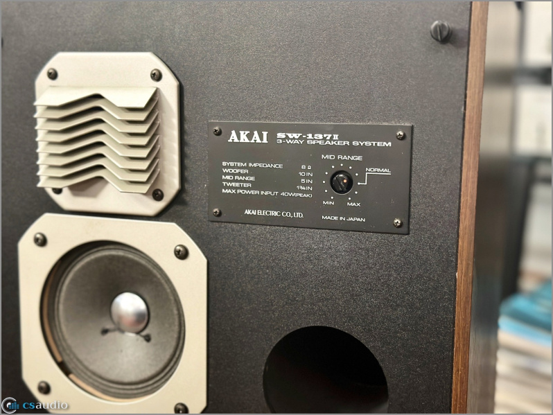 File:Akai sw137-II l.jpg