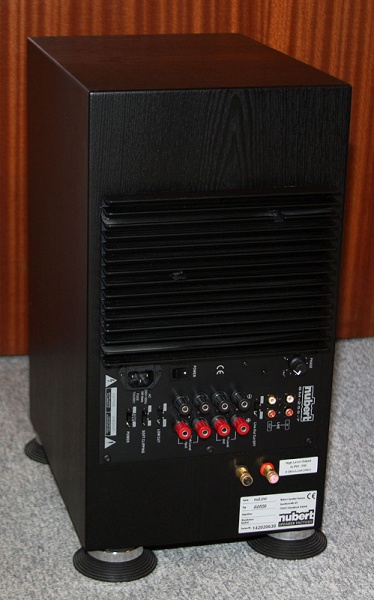 File:Nubert nuLine AW550 back.jpg