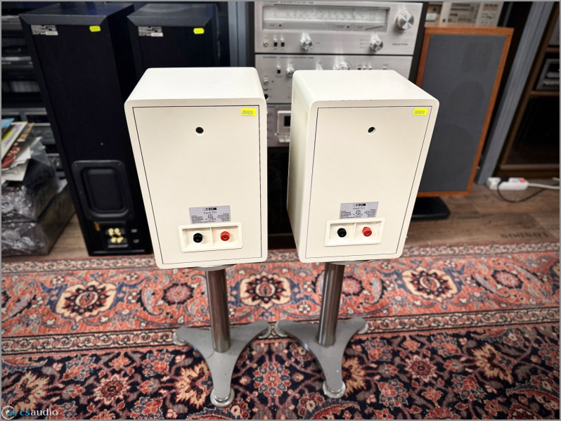 File:Canton Karat 100 b.jpg