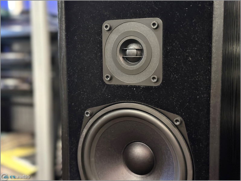 File:Elac EL 60 d1.jpg