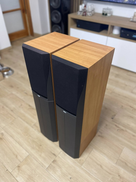 File:B&W DM305 f2.jpg