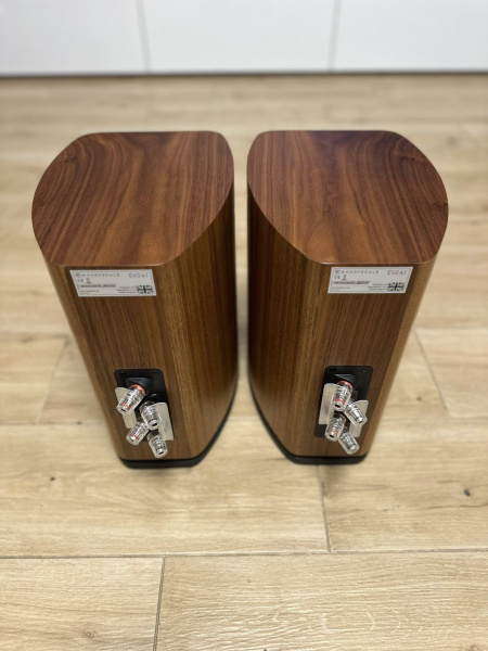 File:Wharfedale Evo 4.1 b.jpg