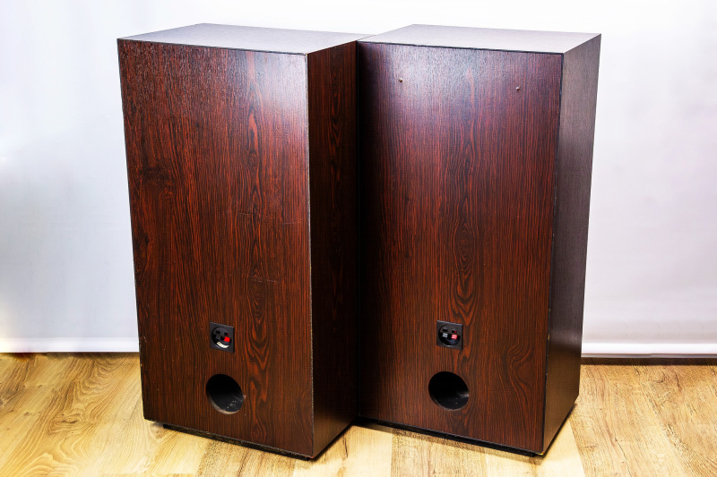 File:Infinity sm120 b.jpg