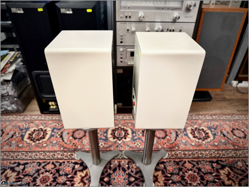 File:Canton Karat 100 s.jpg