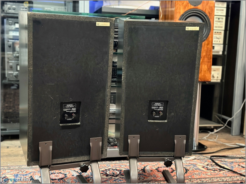 File:Onkyo sc60-II b.jpg