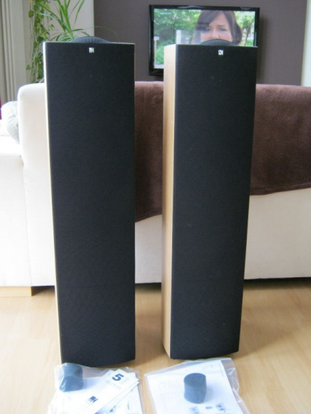 File:KEF Audio iQ7 2.jpg