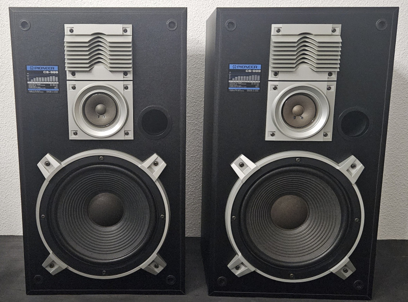 File:Pioneer CS-999.jpg