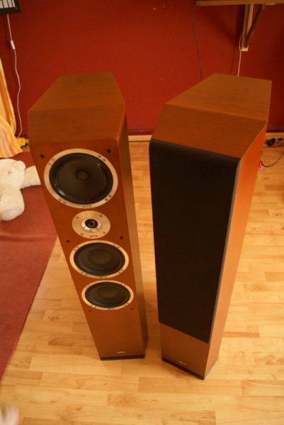 File:HECO CELAN XT 701.JPG