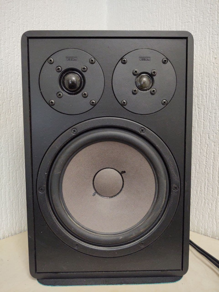 File:Canton Sat2 Front Kein Gitter.jpg