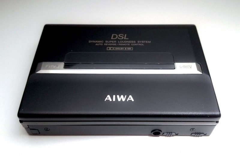 File:Aiwa HS-P505 MkII 02.jpg