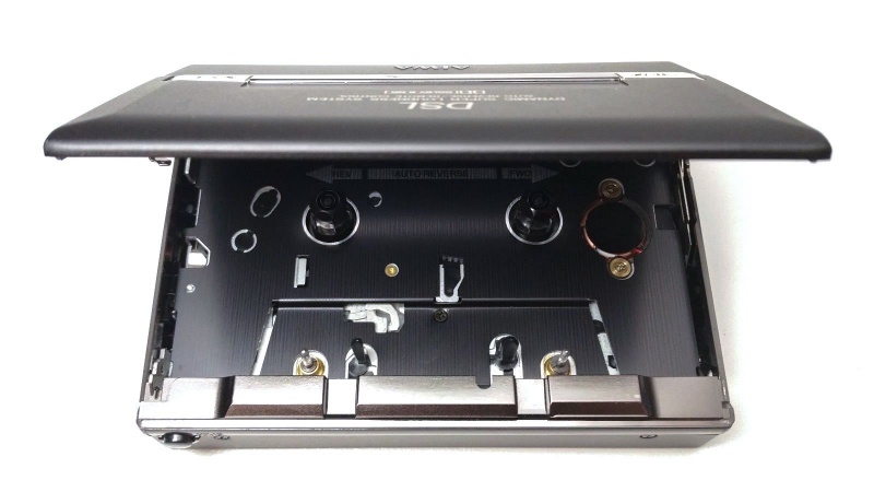 File:Aiwa HS-P505 MkII 06a.jpg